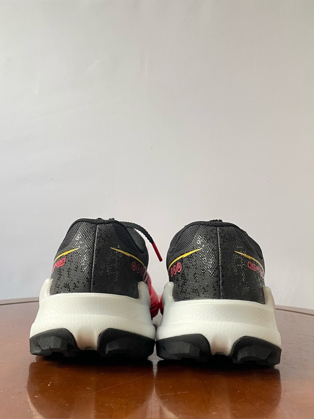 Brooks Catamount 3 Trail Running Shoes | US 9.5 - Picture 4 of 8